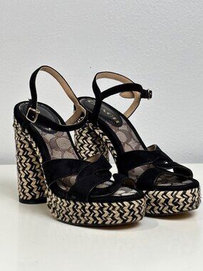 Coach Talina Sandal (Size 6)